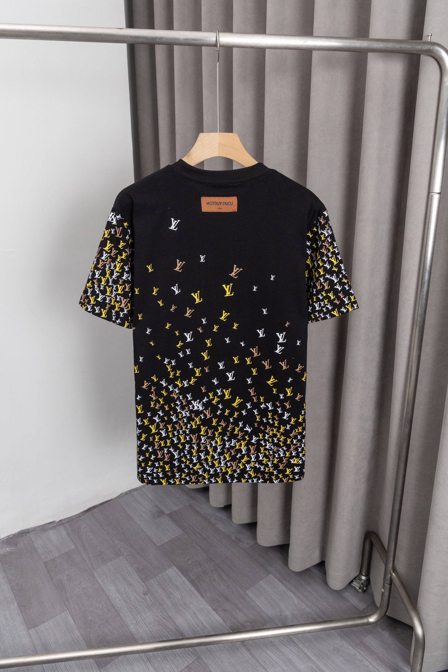 125WE1UDE Stylish T-shirts