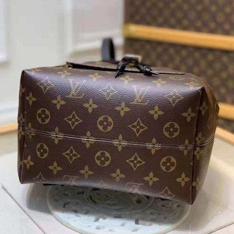 AE013BDE Stylish leather bag