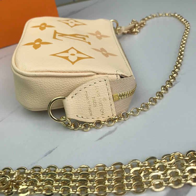 1E043BDE Stylish leather bag