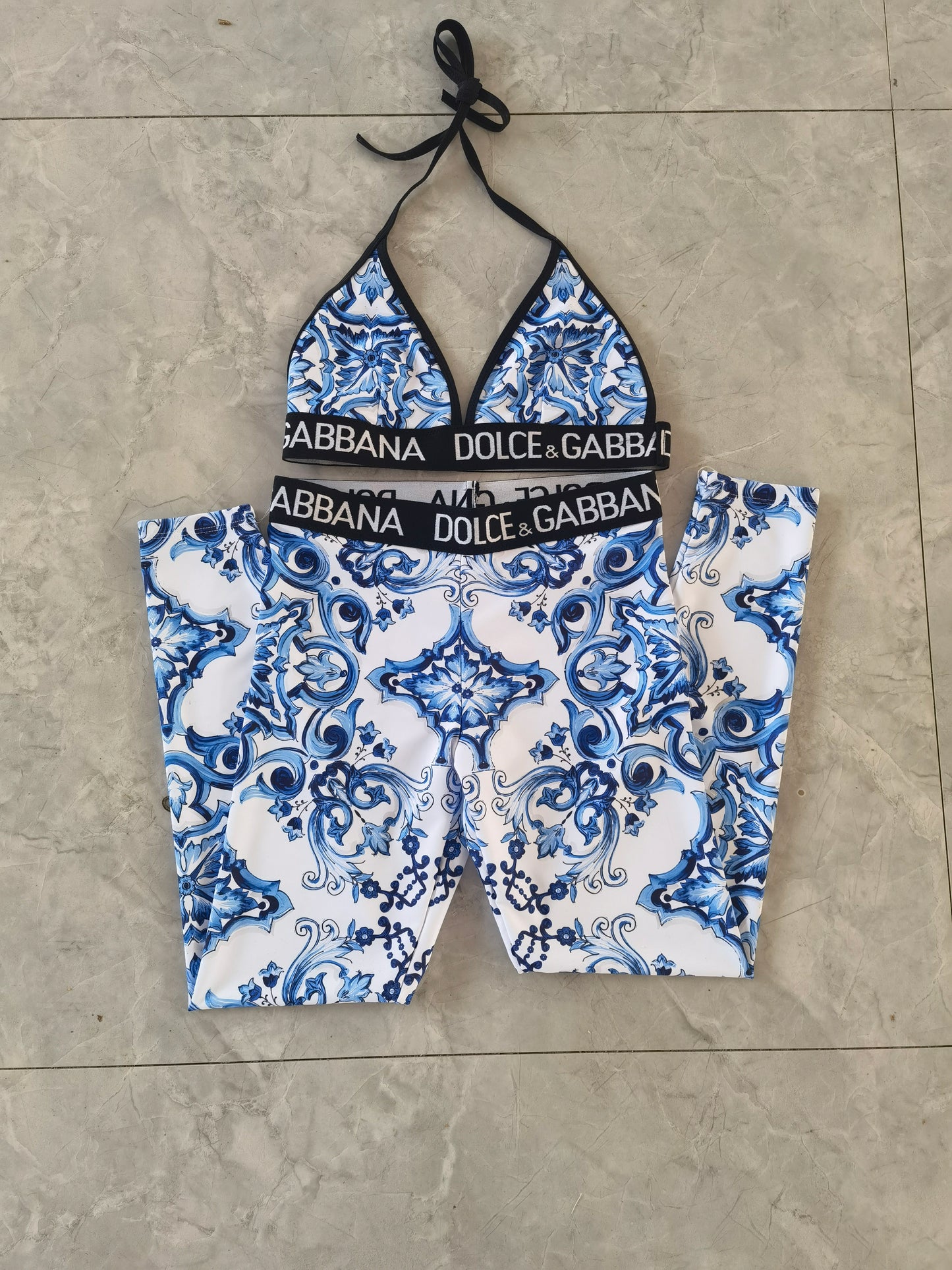 14A32YDE Stylish Long sleeve swimsuit