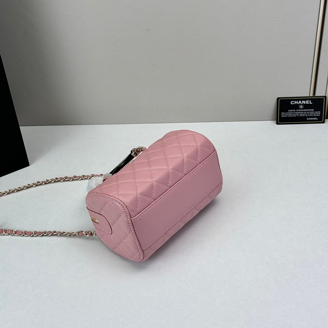 15RC55BDE Stylish leather bag