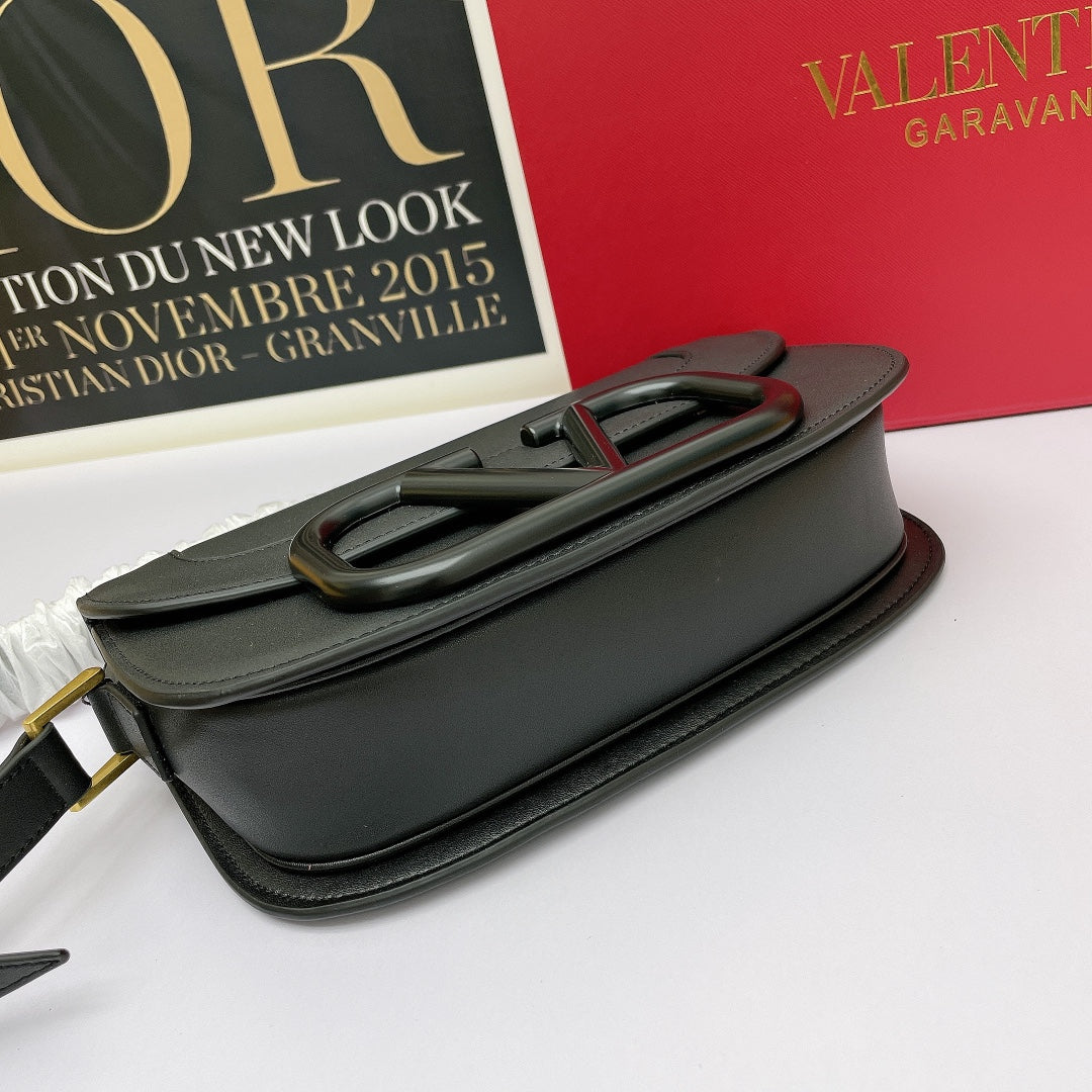 5A45BDE Stylish leather bag