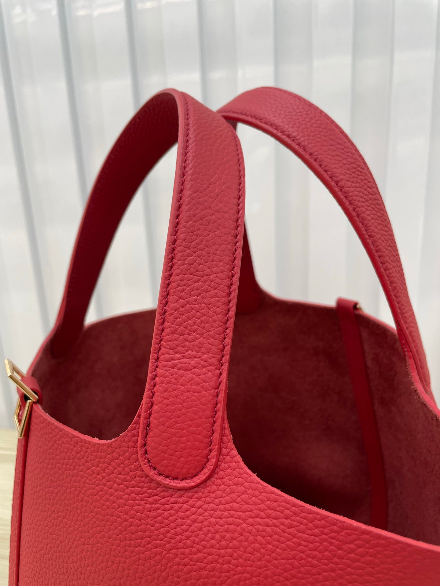 15RH6BDE Stylish leather bag
