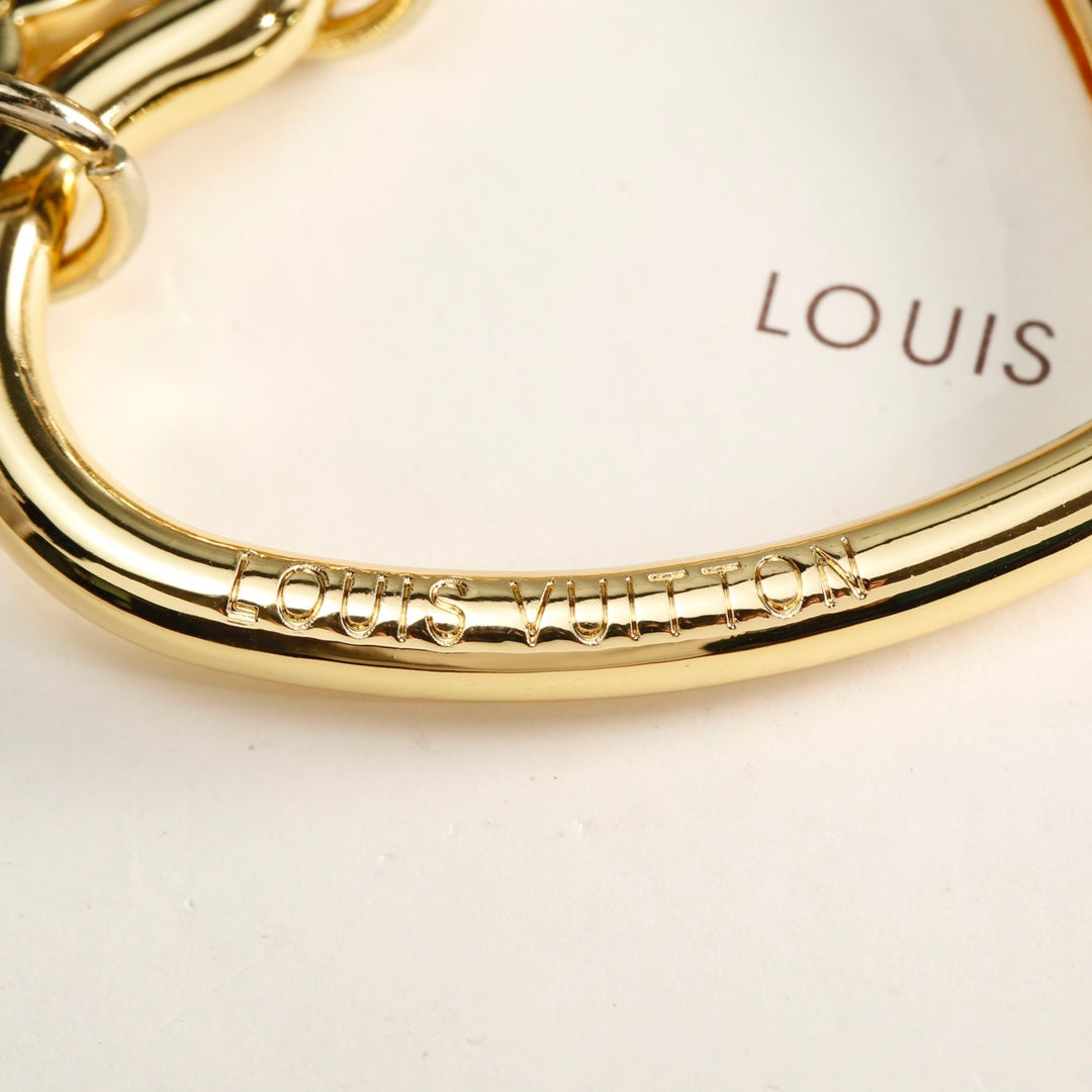 14E7ADE Stylish key closure