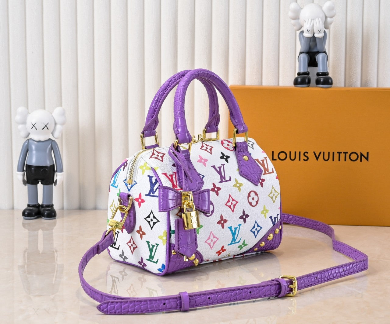155NE75BDE Stylish leather bag