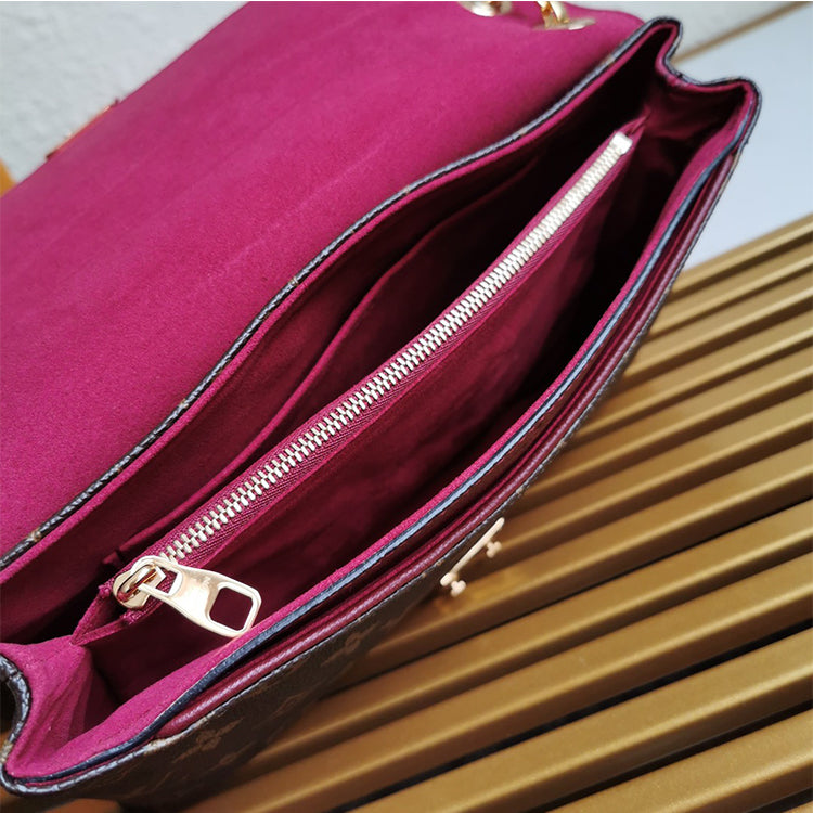 AE83BDE Stylish leather bag