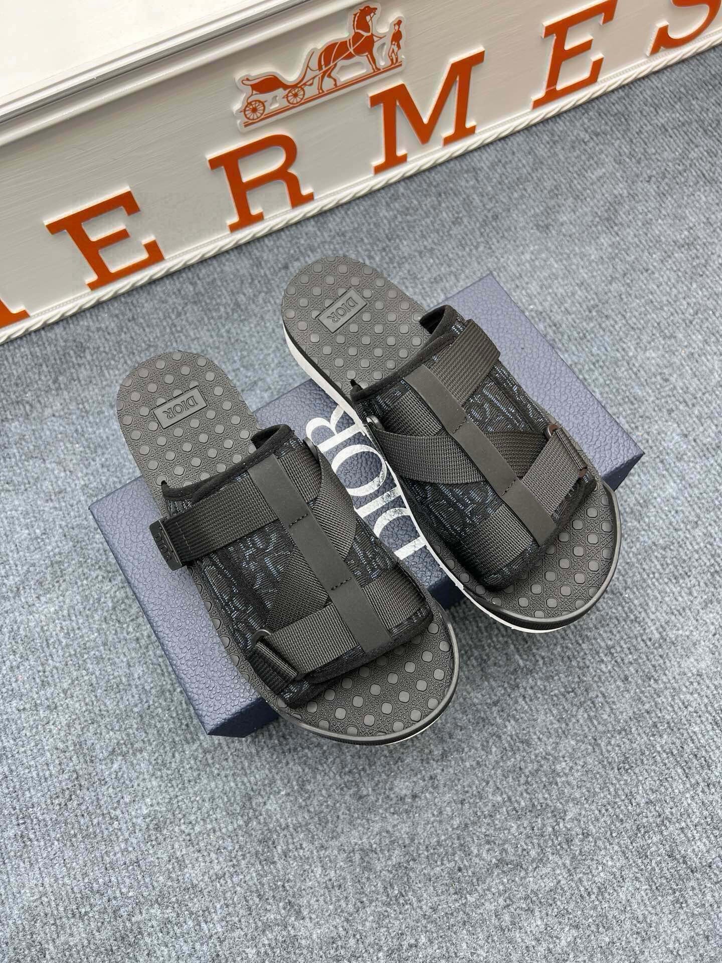 535ZD305ZDE Stylish Slippers