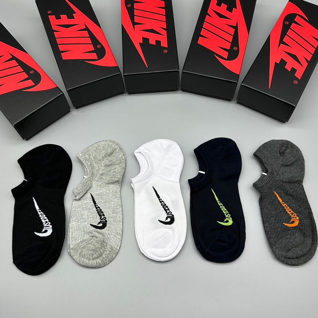 235QA48SDE Stylish socks(5 pairs )