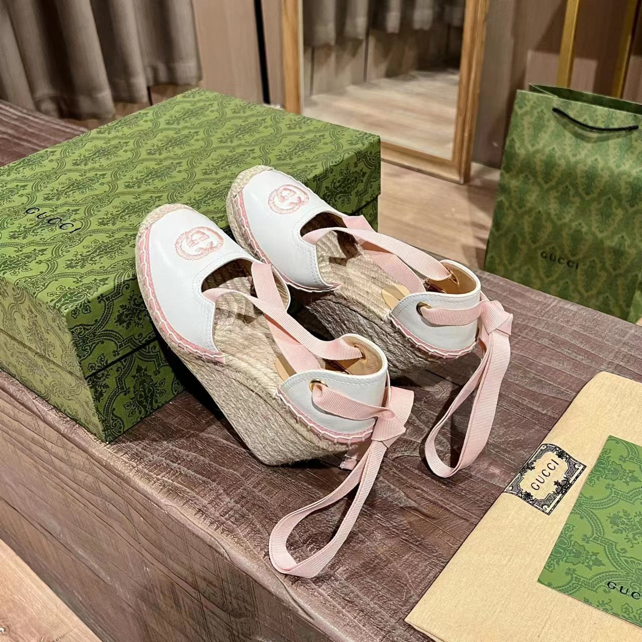2YB39ZDE Stylish leather High heels