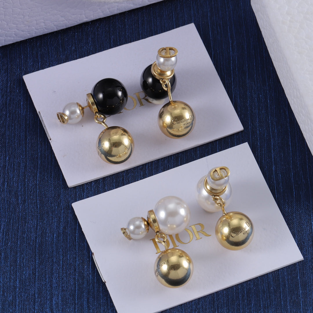 14D775EDE Stylish Earrings