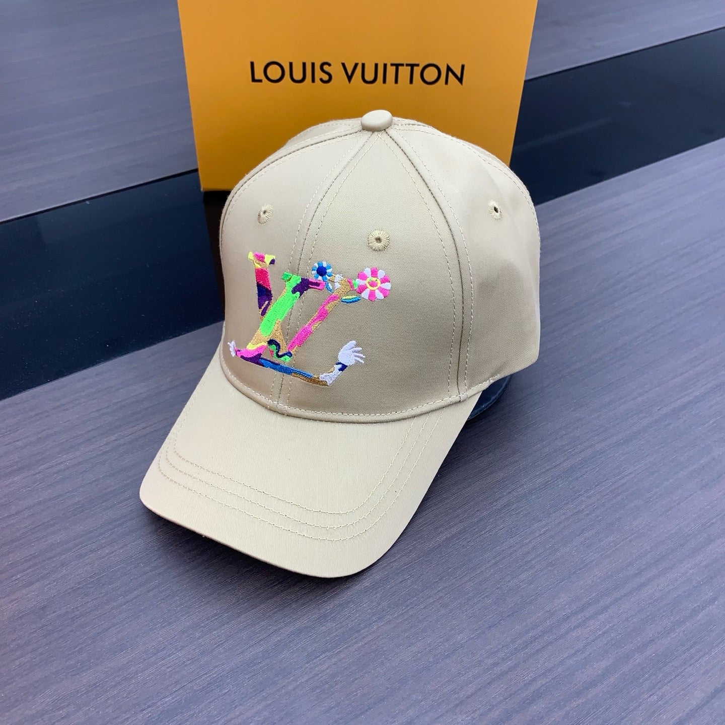 125ZE517MDE Stylish hats