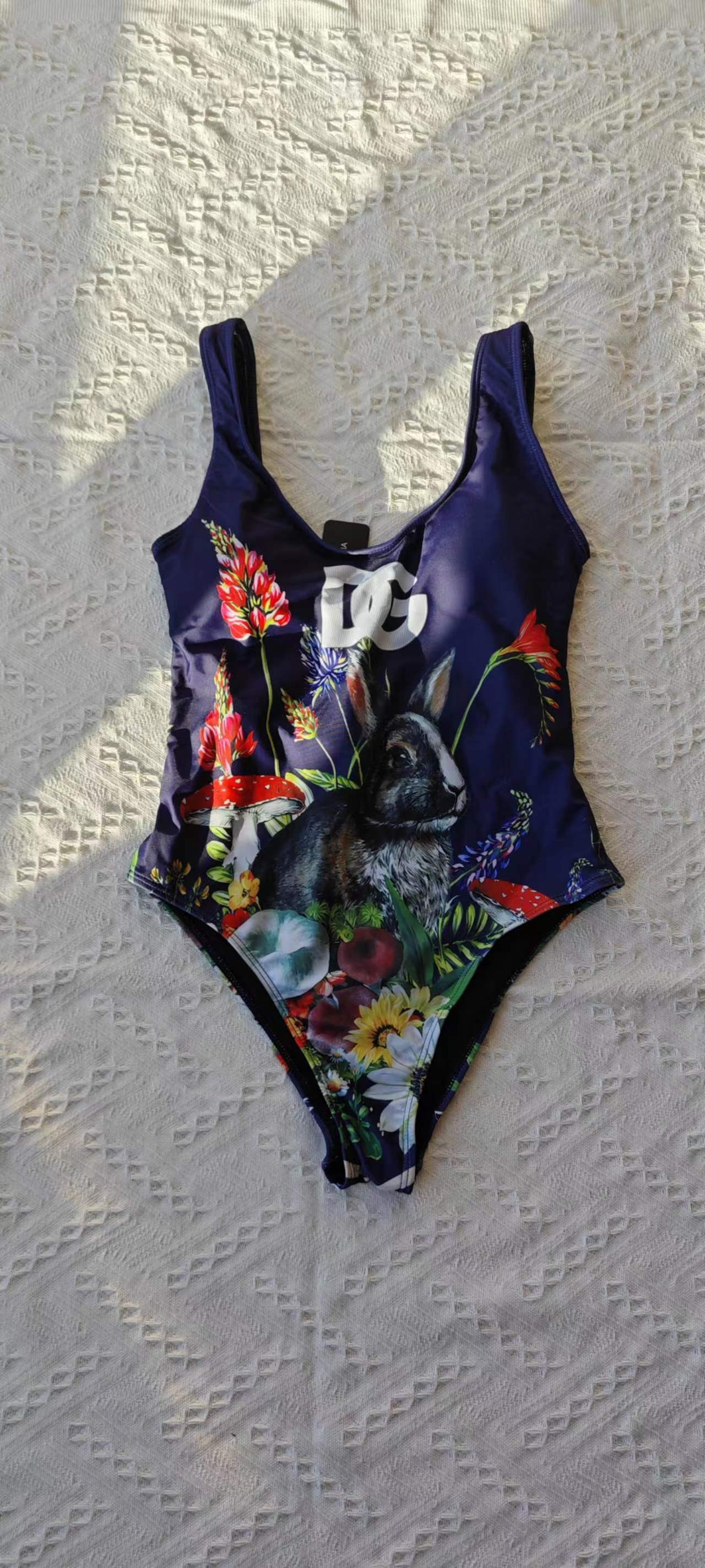 14A123YDE Stylish Bikini swimsuit