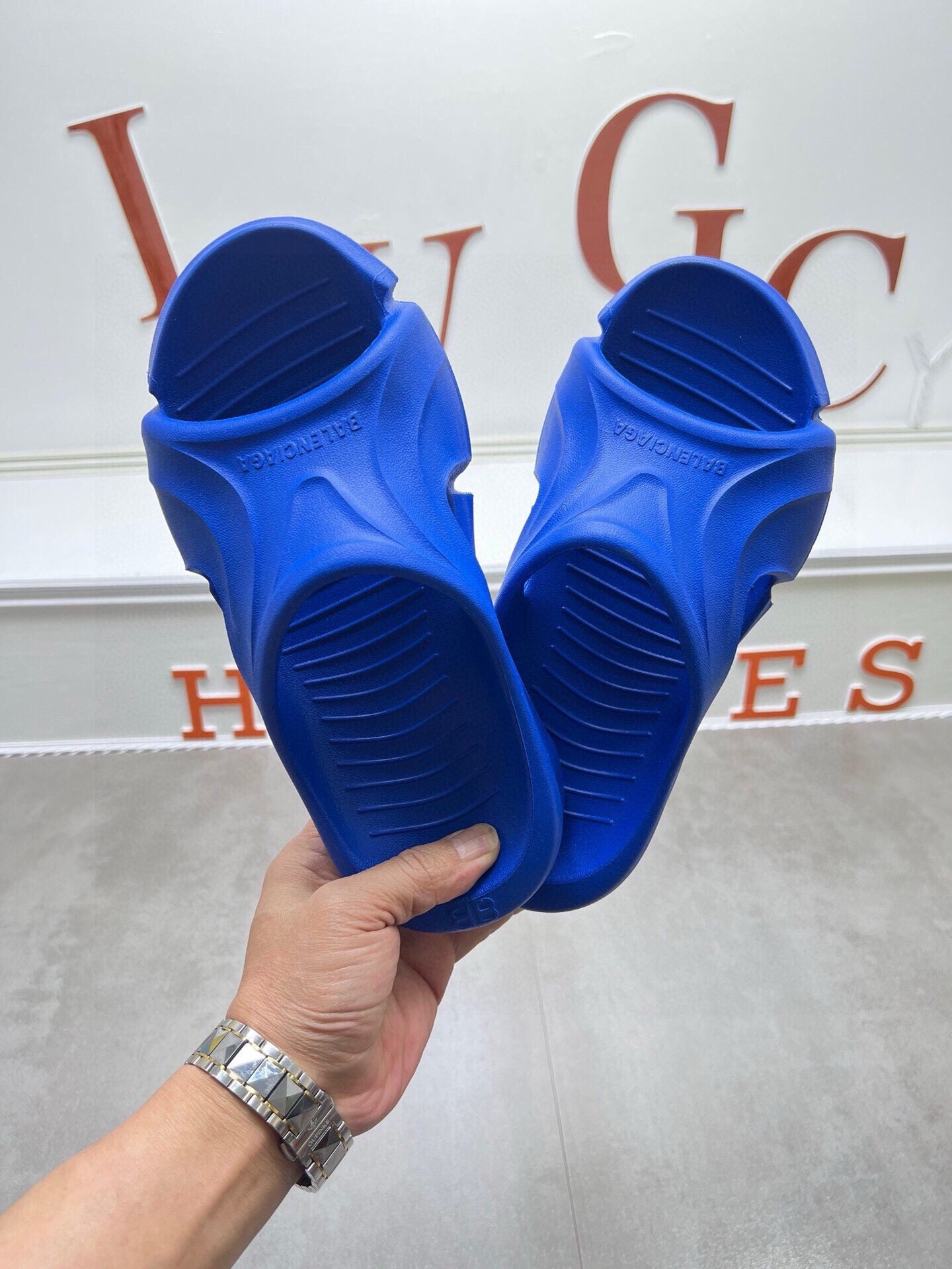 54J40ZDE Stylish slippers