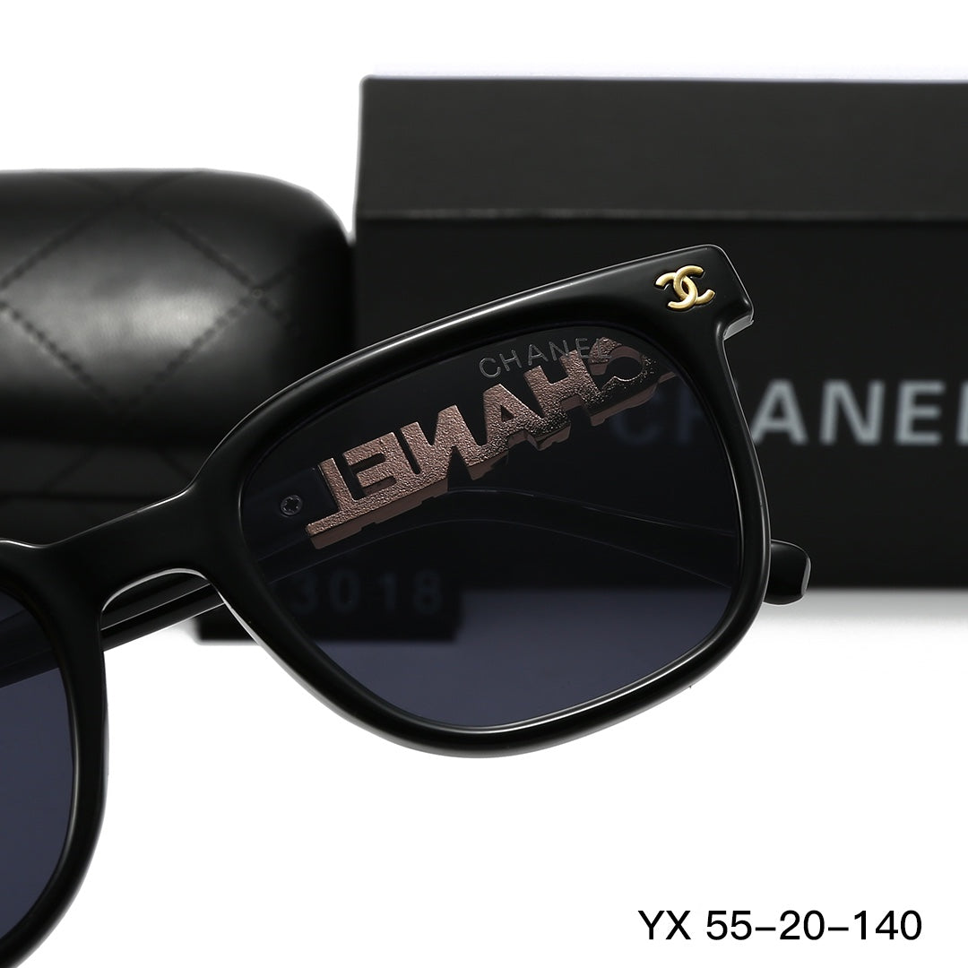 125WC210TDE Stylish Sunglasses