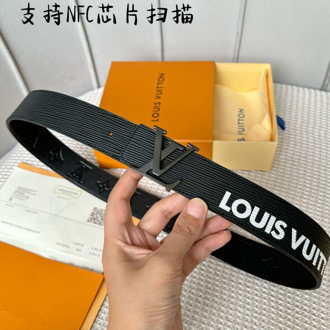 14E57PDE Stylish High quality belt With full package