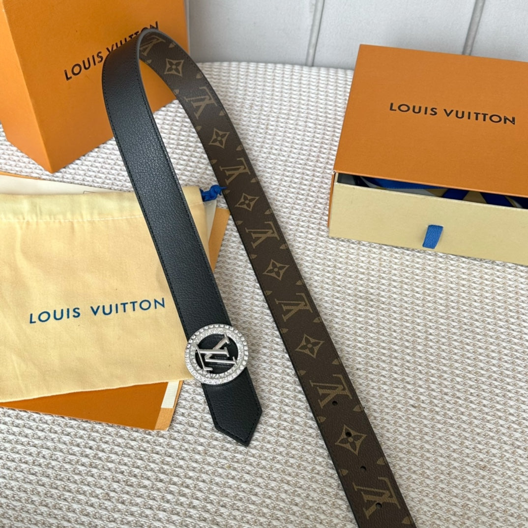 14E145PDE Stylish High quality belt With full package