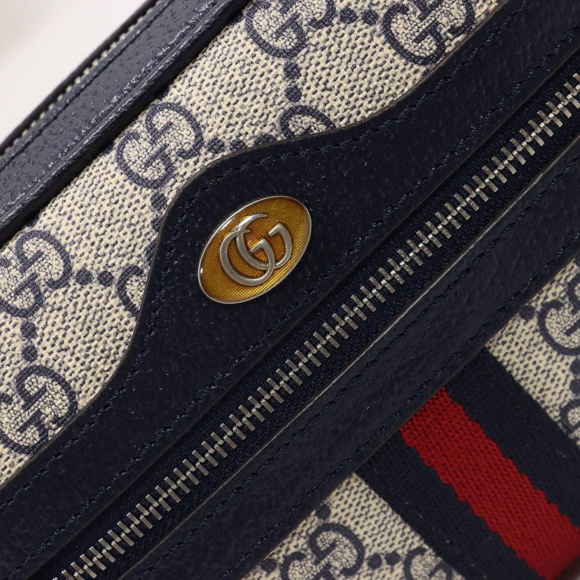 XB18BDE Stylish leather bag