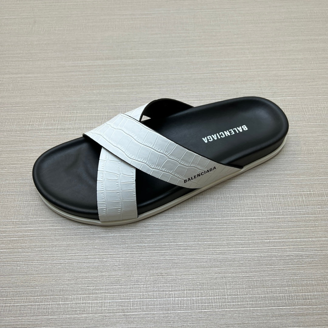 54J97ZDE Stylish slippers