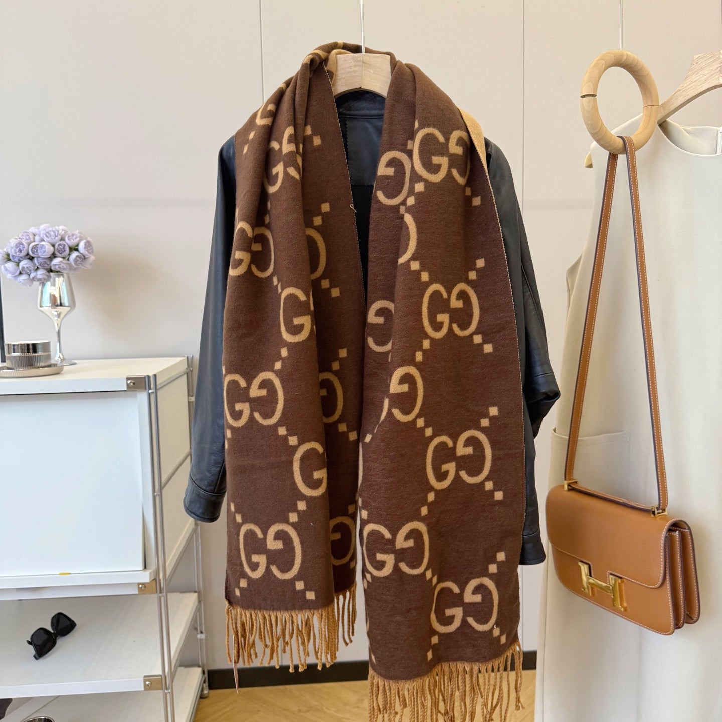 185ZB30WDE Stylish Winter Scarves
