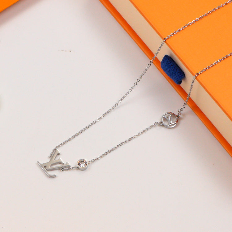2E1XDE Stylish Necklaces