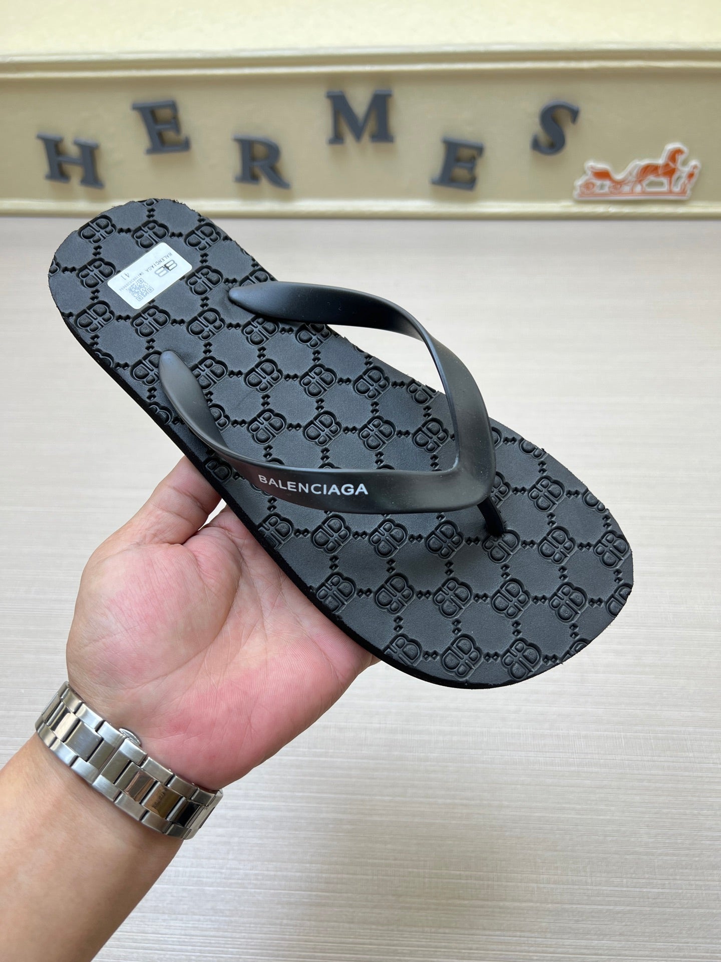 5QB16ZDE Stylish Slippers