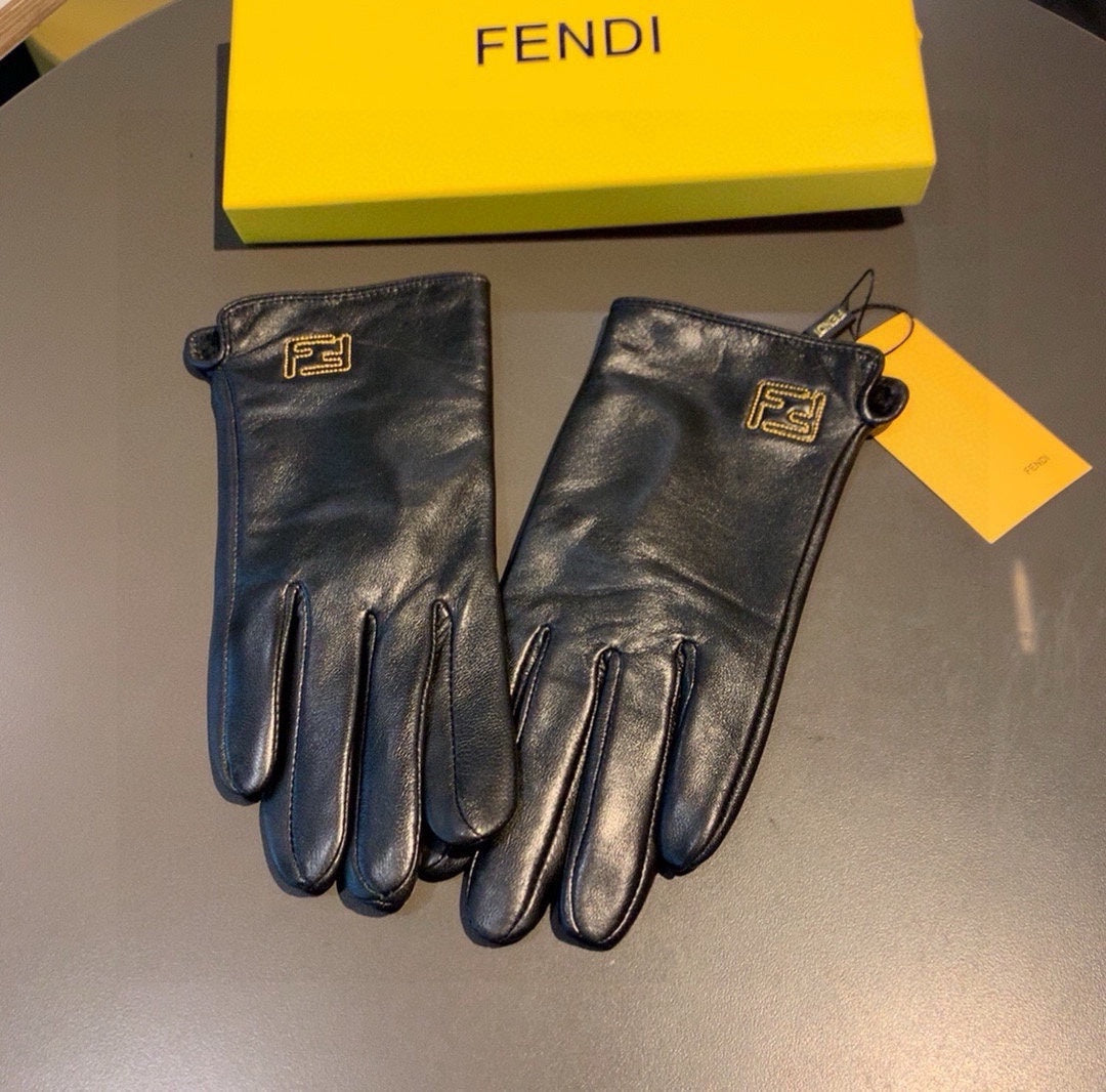 14F12SDE Stylish sheepskin gloves