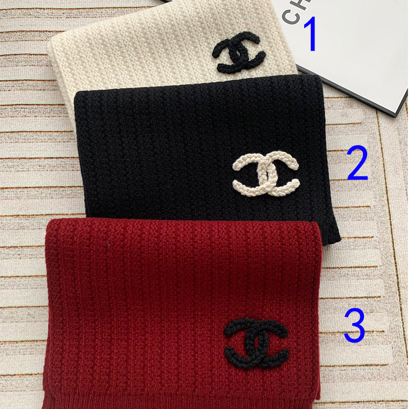 185ZC81WDE Stylish Winter Scarves