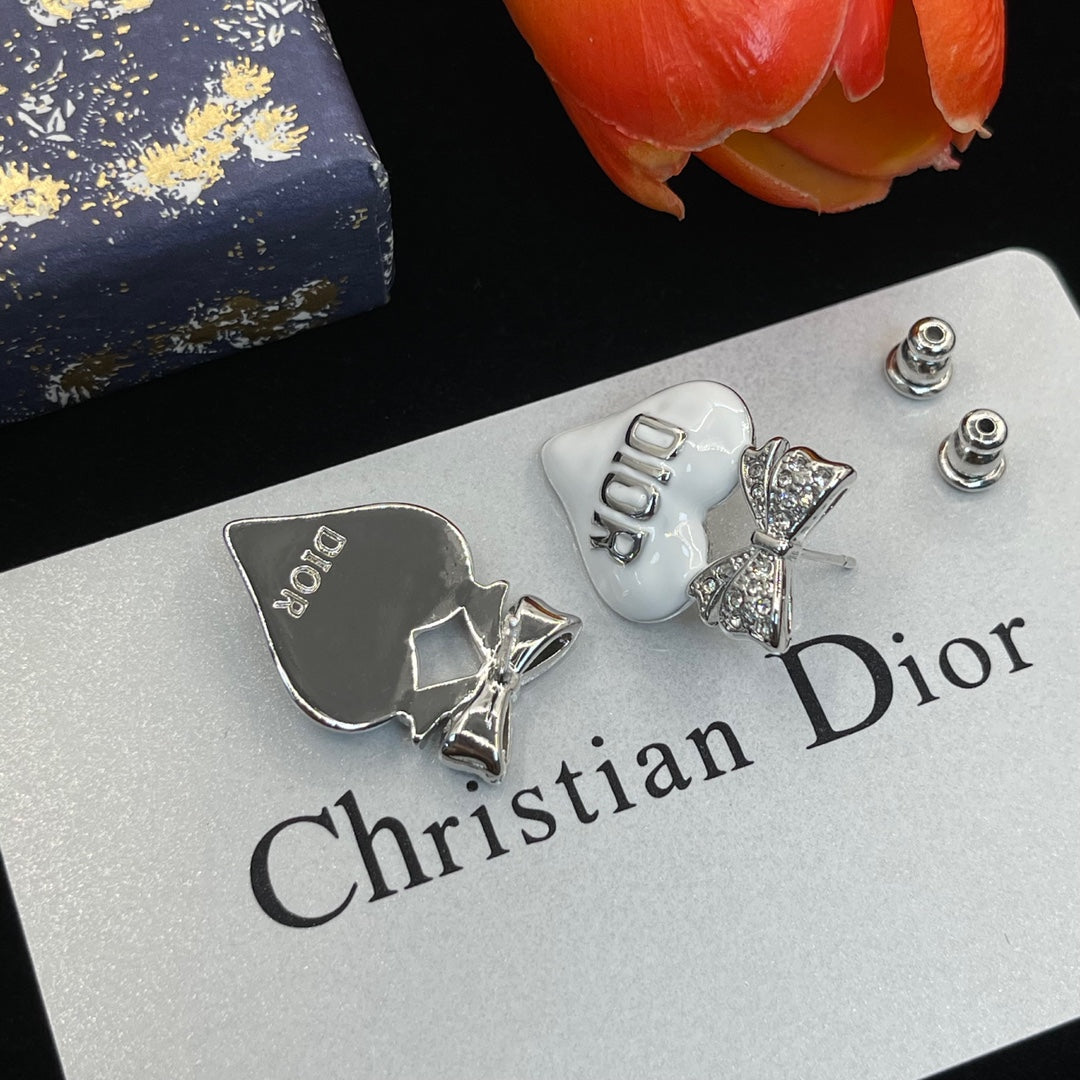 14D772EDE Stylish Earrings