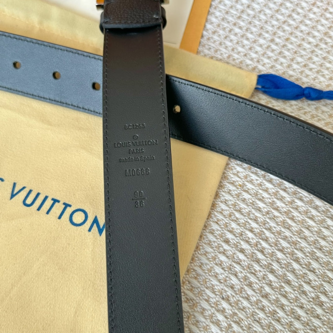 14E63PDE Stylish High quality belt With full package