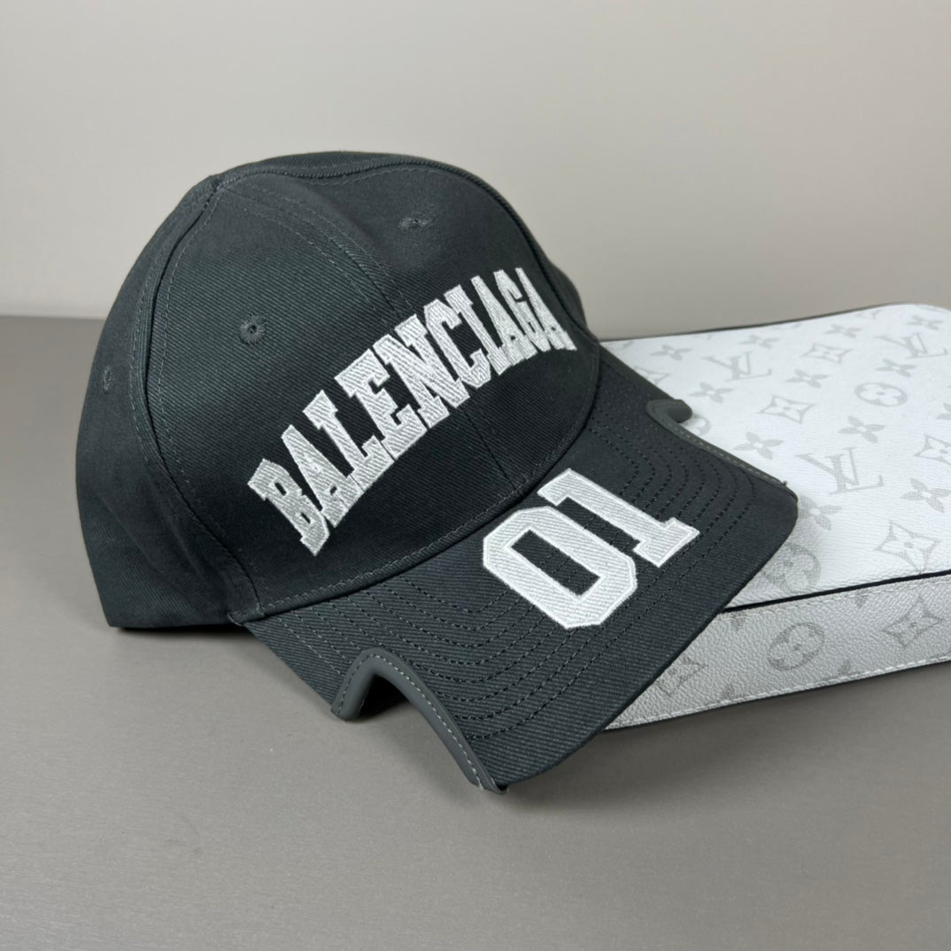 125ZJ525MDE Stylish hats