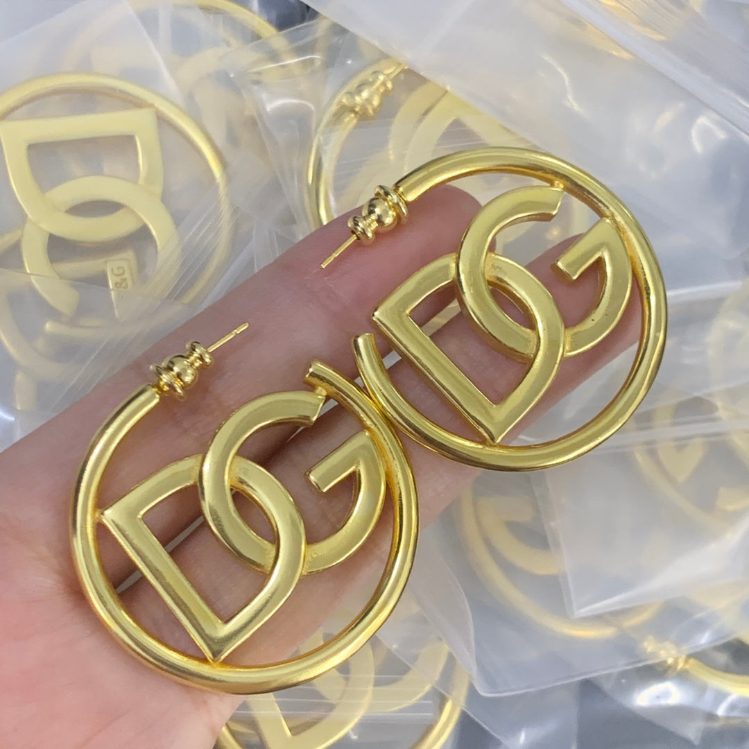14A694EDE Stylish Earrings