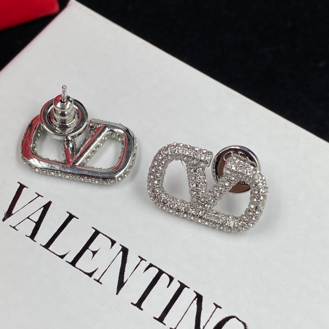 1XVL408EDE Stylish Earrings