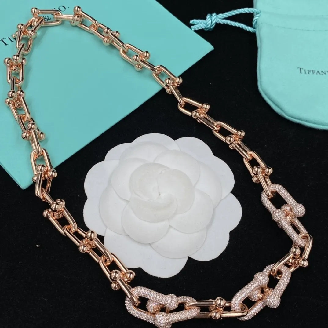 8XT32XDE Stylish Earring Bracelets Necklaces