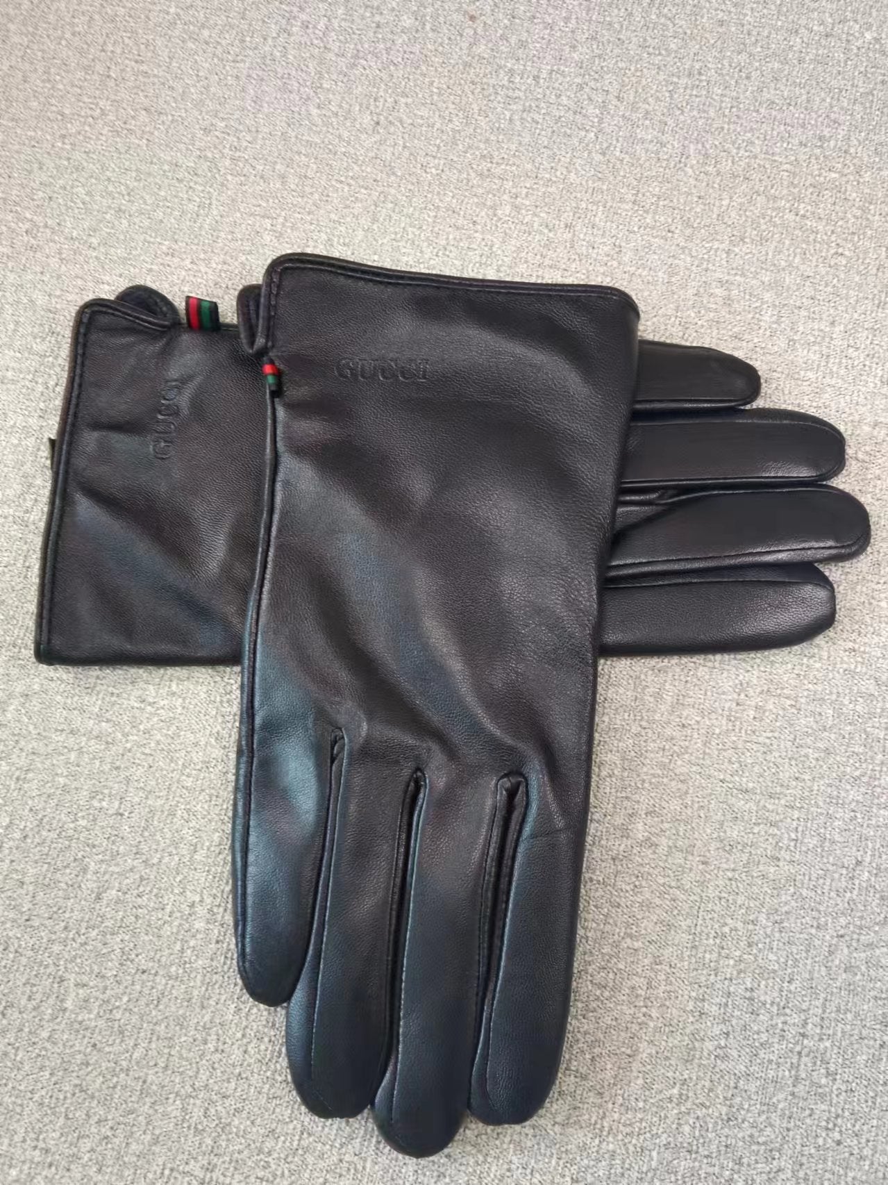 24B109SDE Stylish gloves