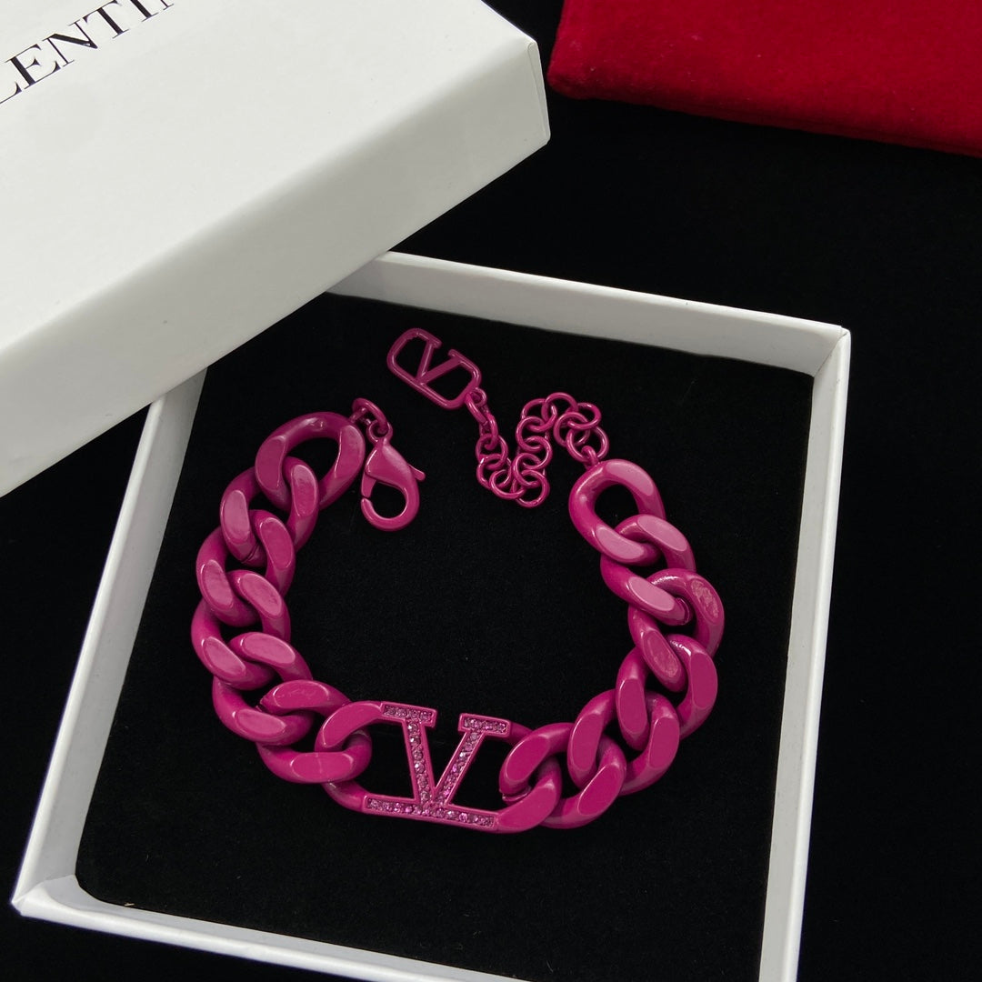 14VL390XDE Stylish Earrings Bracelets Necklaces