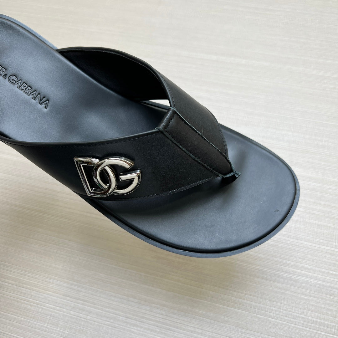 54A93ZDE Stylish slippers