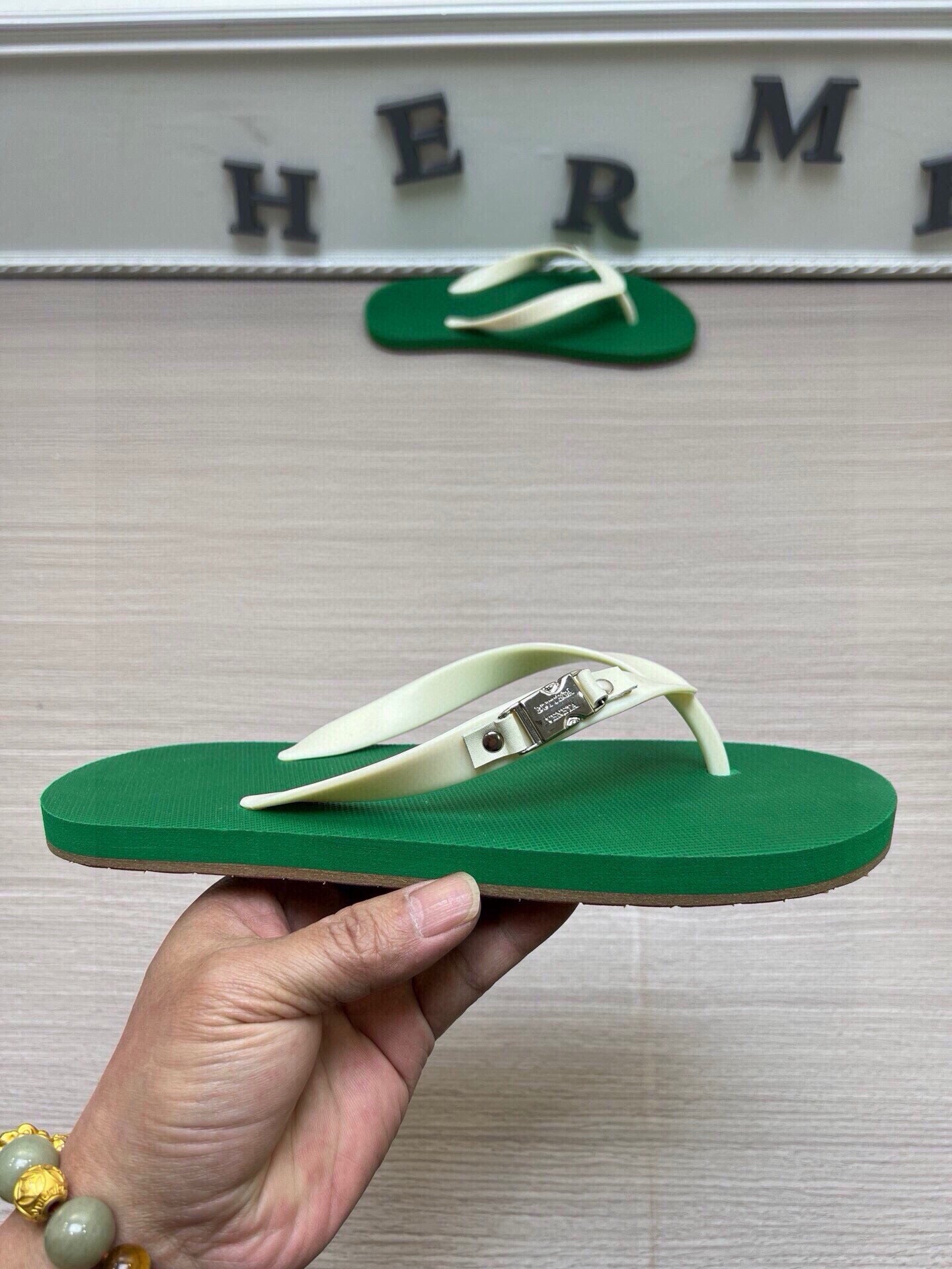 535ZA291ZDE Stylish Slippers