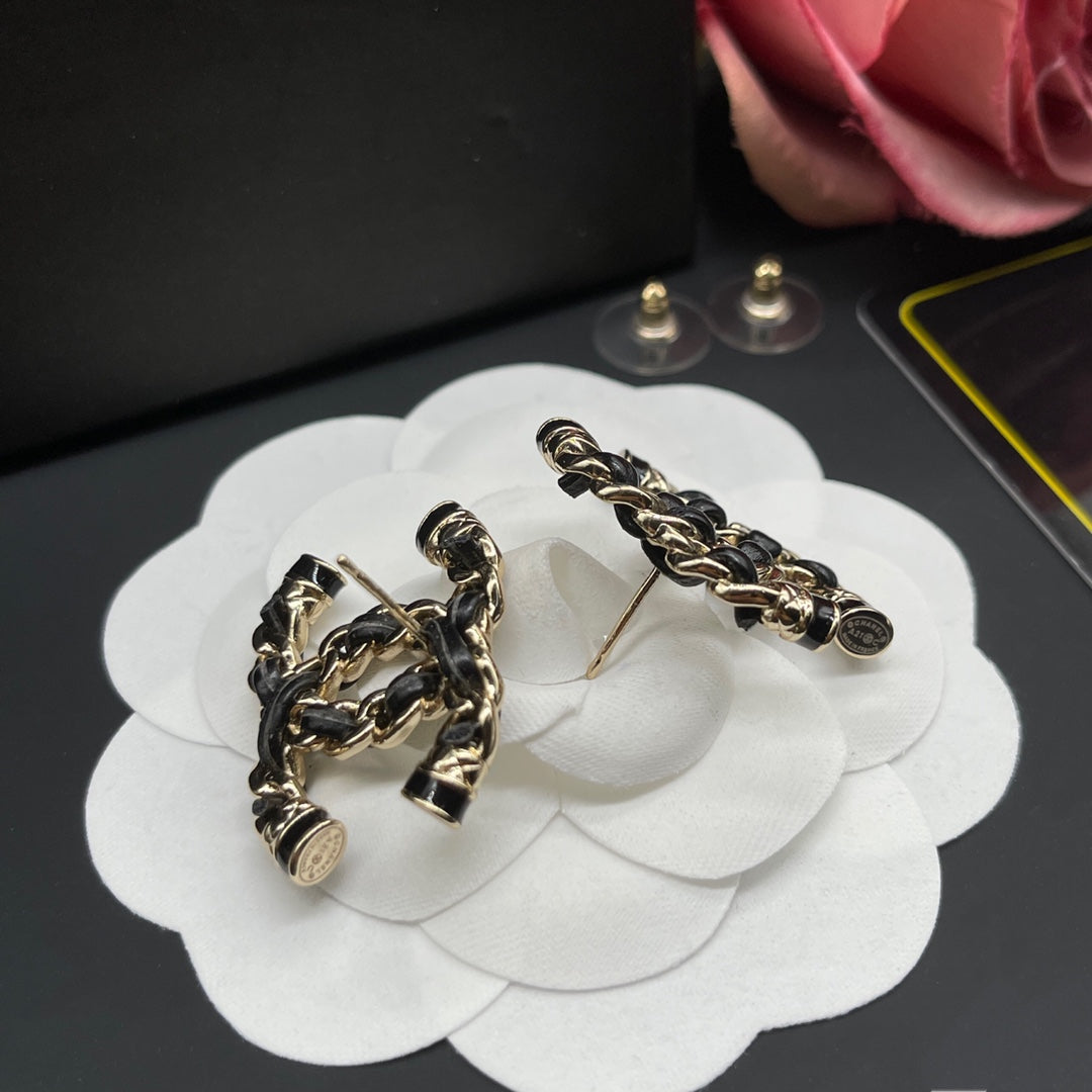 14C899EDE Stylish Earrings
