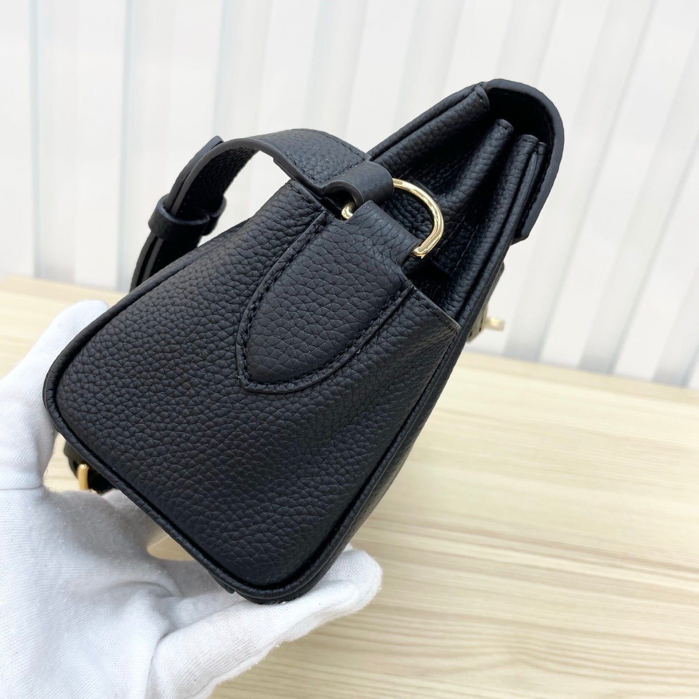 15RH4BDE Stylish leather bag