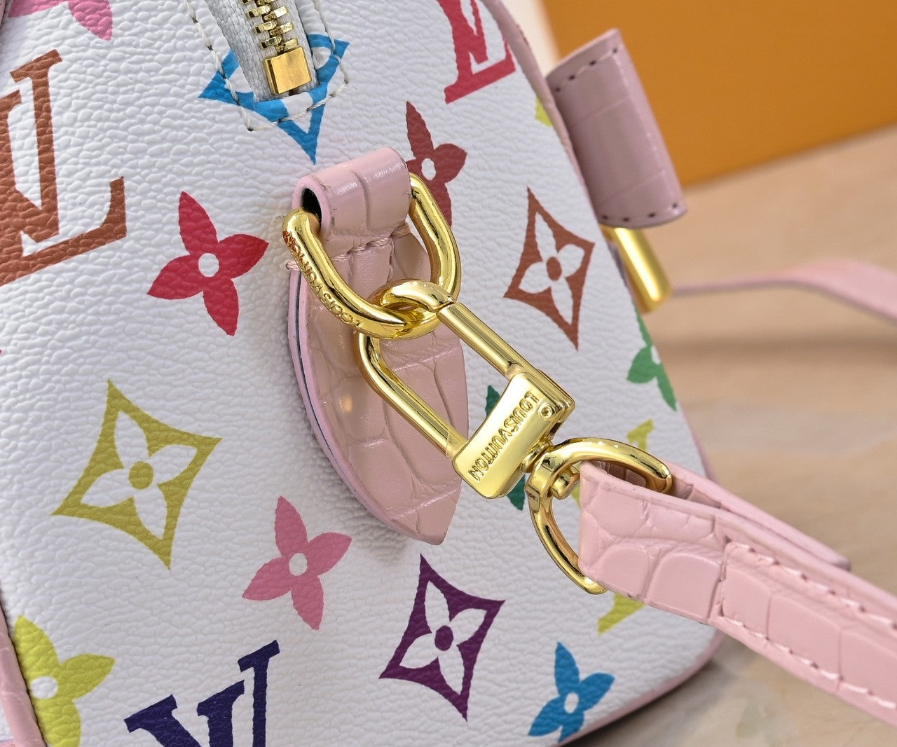 155NE75BDE Stylish leather bag