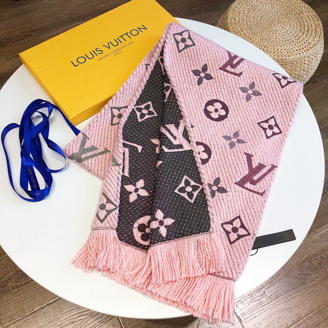 175RE10WDE Stylish Winter Scarves