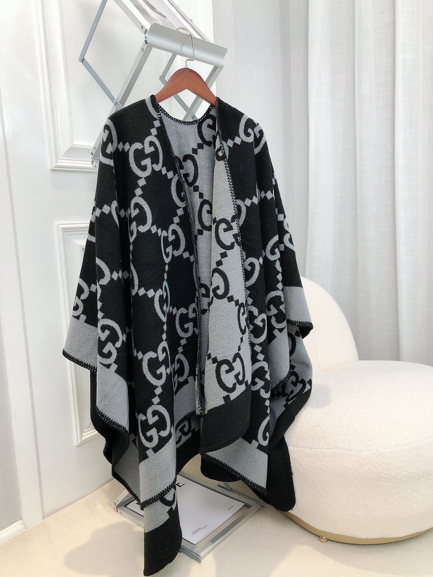 175RB21WDE Stylish Winter Scarves