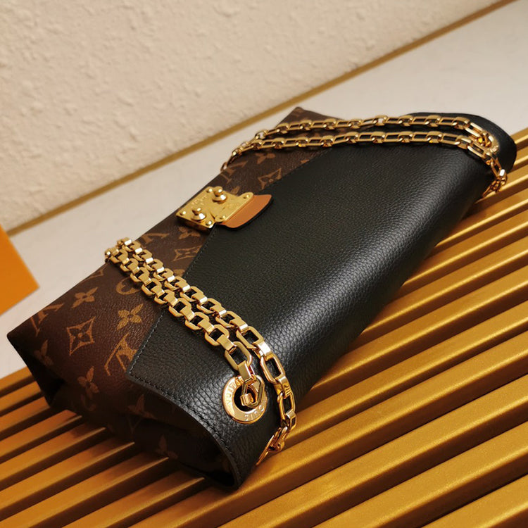 AE83BDE Stylish leather bag