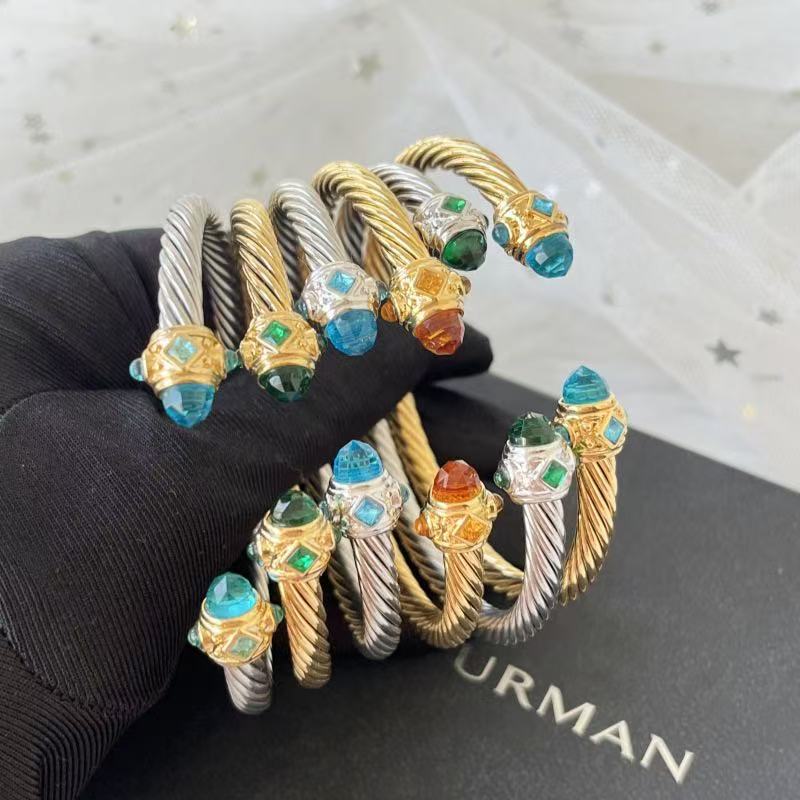 P75NA2KDE Stylish Bracelets