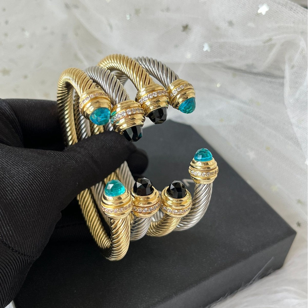 P75NA4KDE Stylish Bracelets