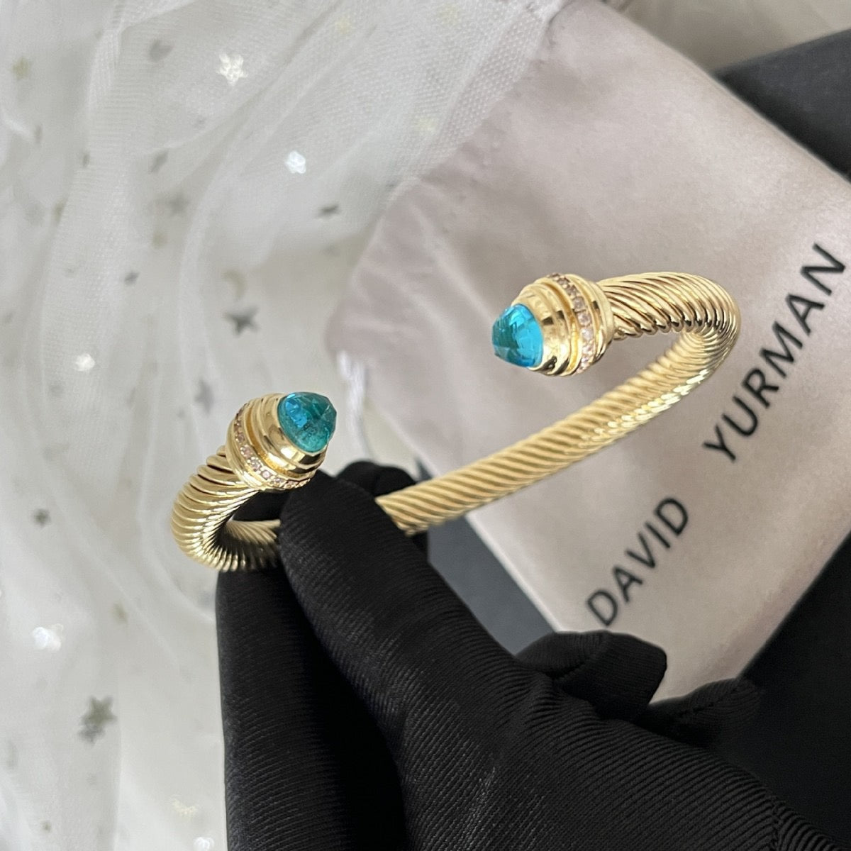 P75NA4KDE Stylish Bracelets