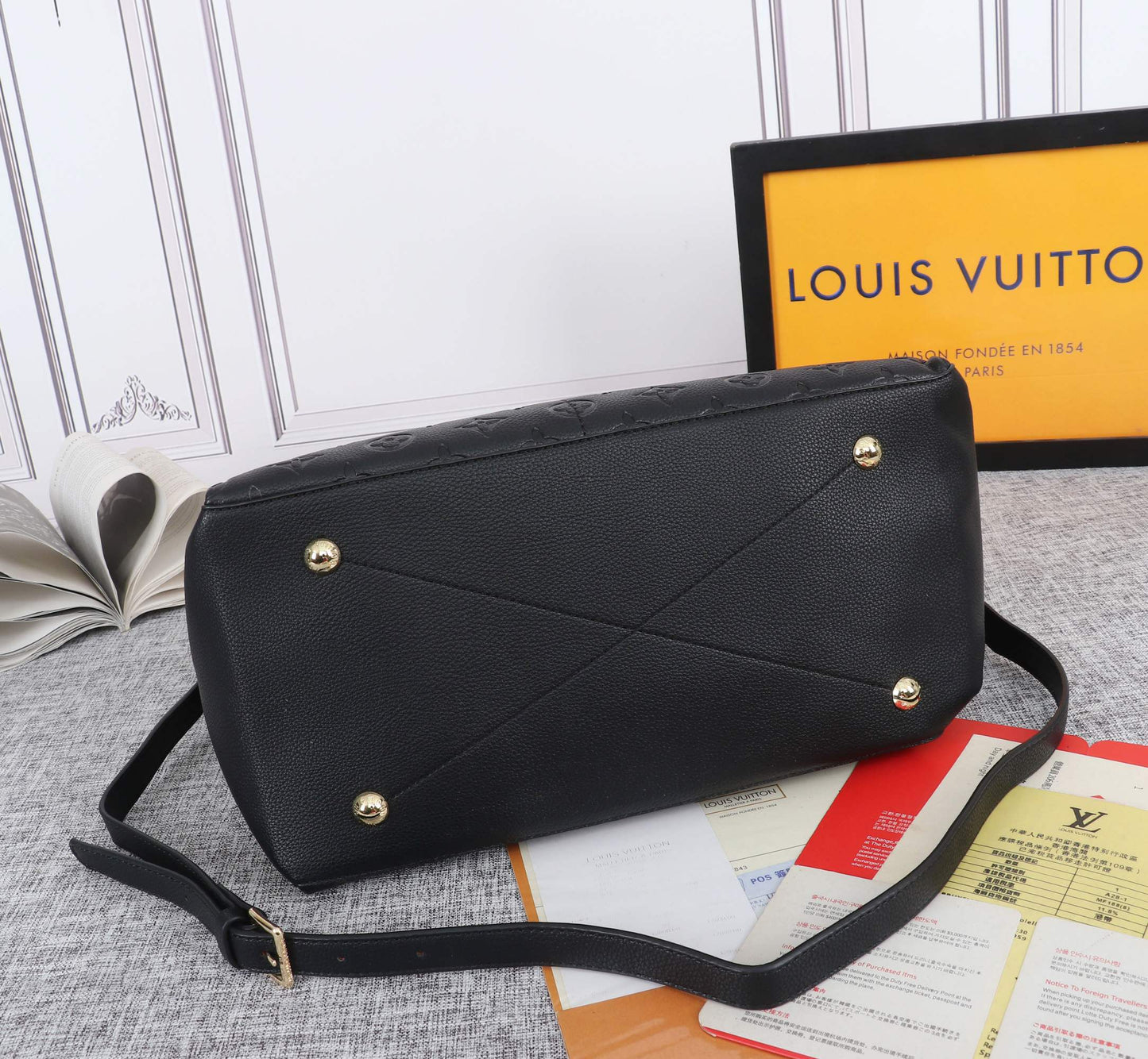2XE51BDE Stylish leather bag