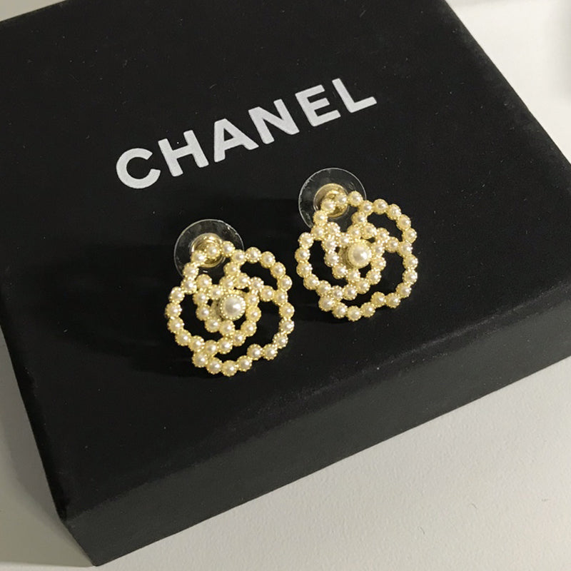 14C798EDE Stylish Earrings
