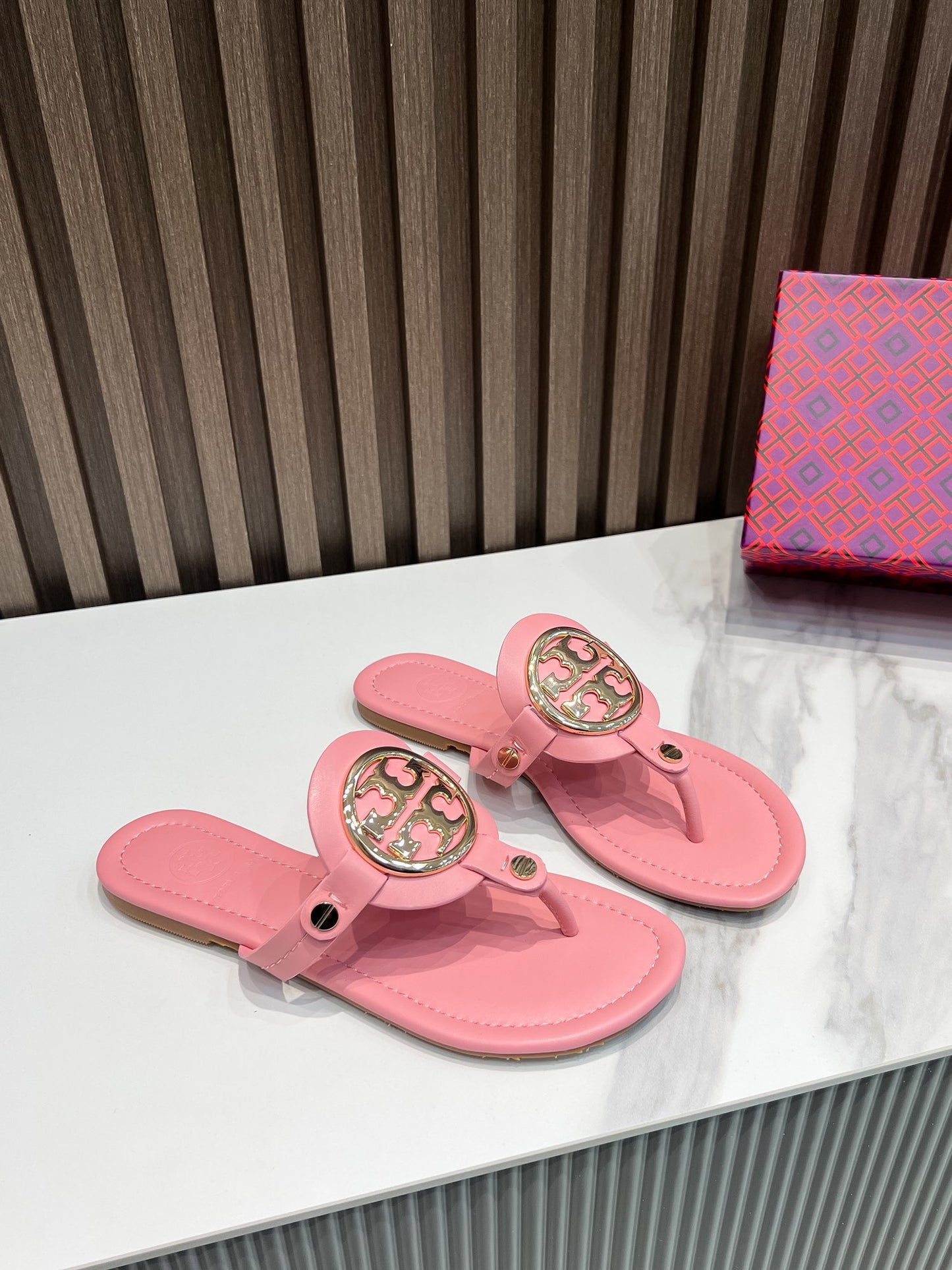 255QA34ZDE Stylish leather shoes