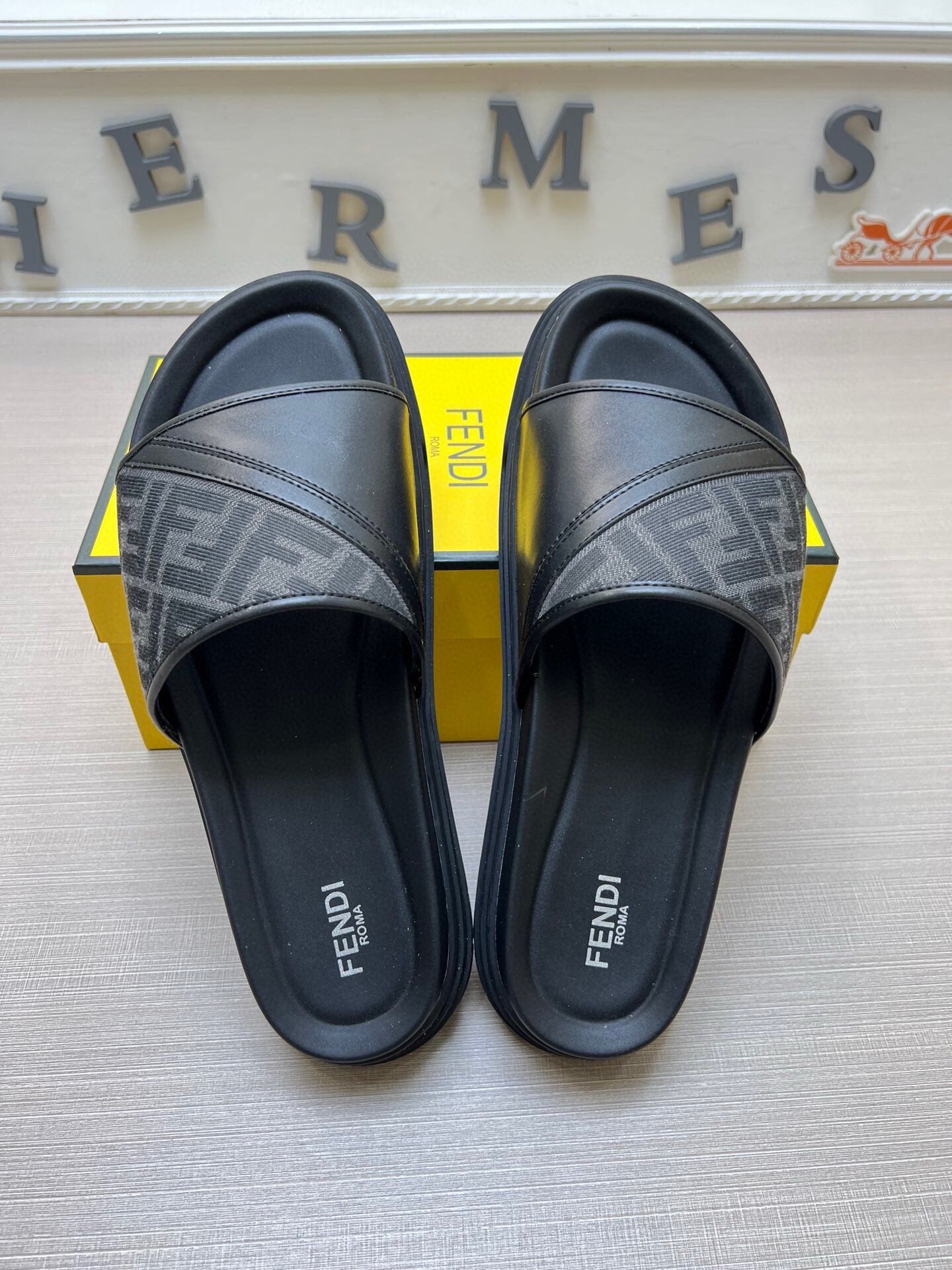5LF223ZDE Stylish Slippers